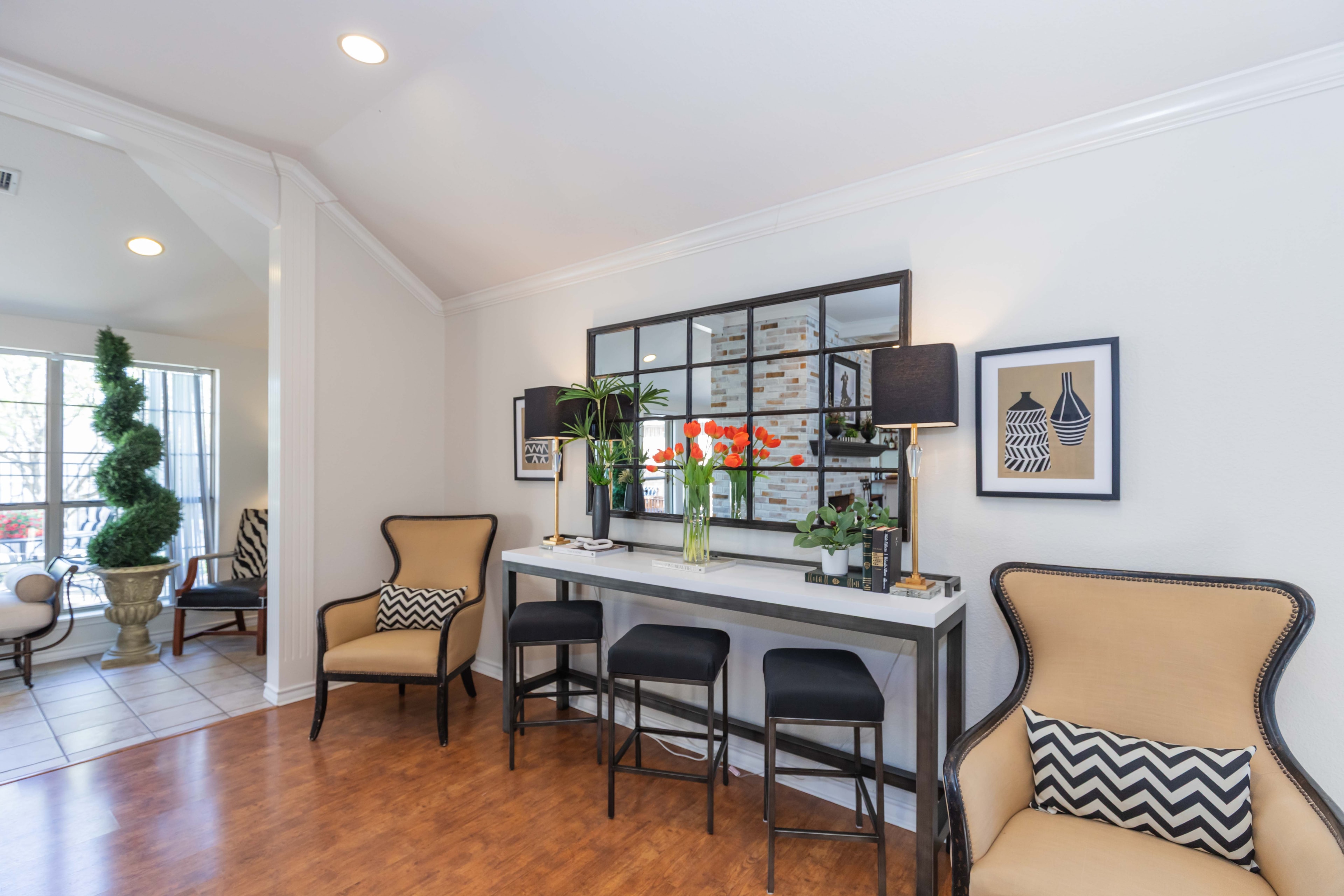 Home staging detail